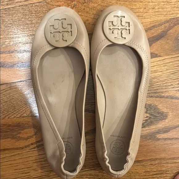 Tory Burch Women's Tan Leather Flats - Picture 1 of 1